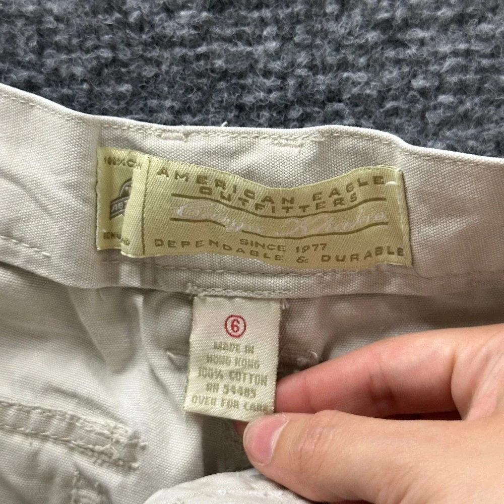 American Eagle Cargo Shorts Womens Size 6 Beige Khaki Cotton Utility Gorpcore